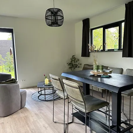 Huisje In Het Groen - Luxe Bungalow Met Prive Sauna!