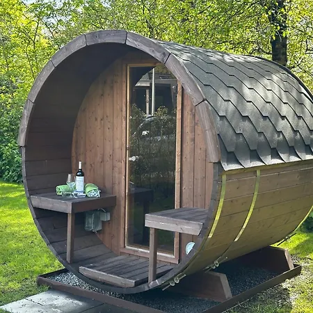 Holiday home Huisje In Het Groen - Luxe Bungalow Met Prive Sauna! Voorthuizen